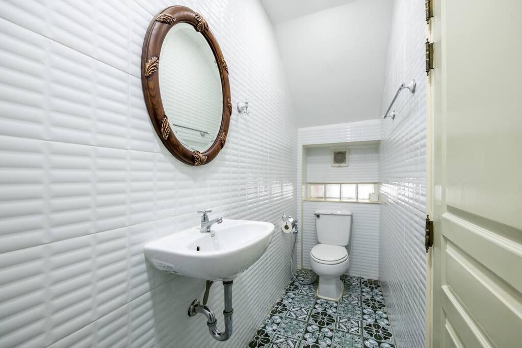 At Nana-5Bed, City Center, Nana Bts, Mbk, Central World, Siam Μπανγκόκ Εξωτερικό φωτογραφία